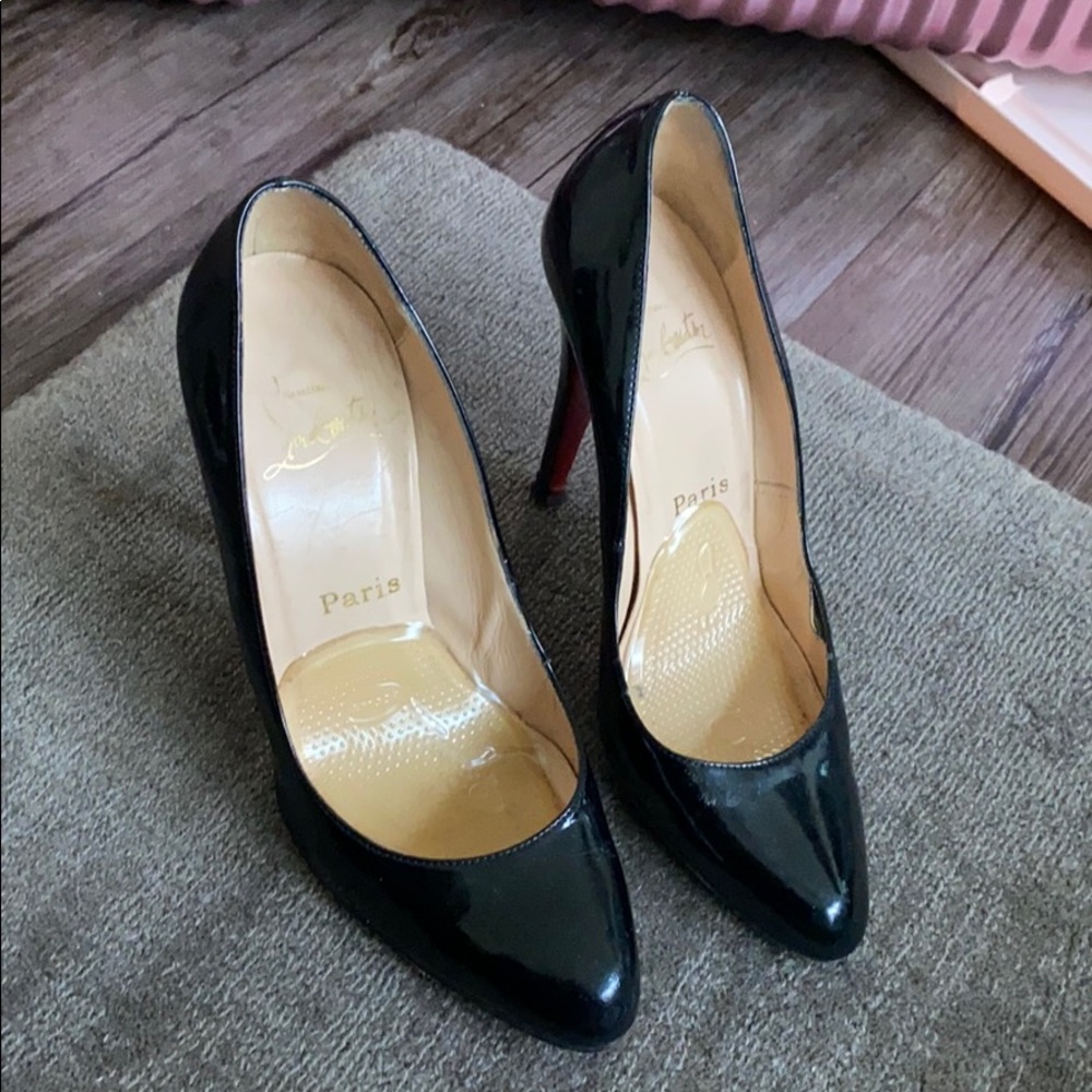 Authentic Christian Louboutain Eloise heels